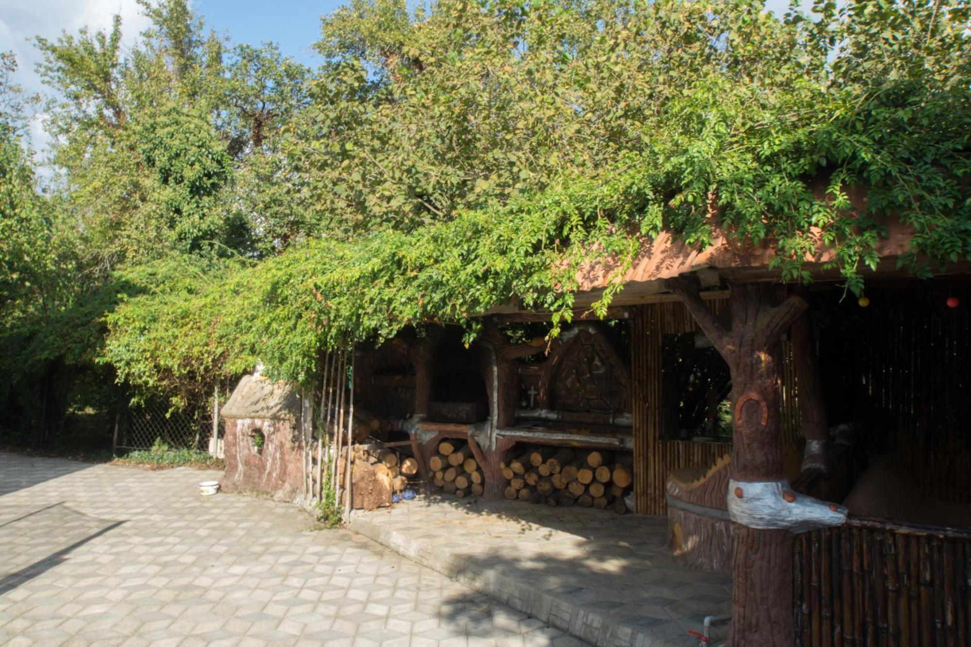 Rezo'S Ranch Appartement Samtredia Buitenkant foto